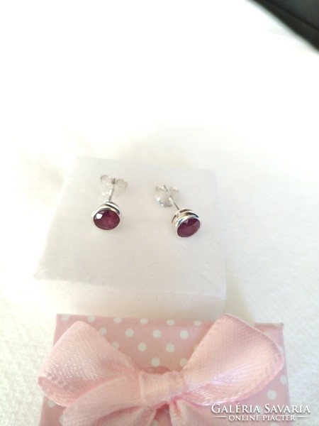 Silver women's earrings with rubies