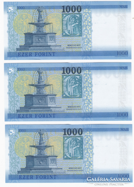 3 1000 HUF banknotes with serial numbers