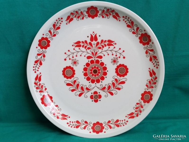 Piros-fehér  Alföldi porcelán falitányér magyaros motívummal, 29 cm