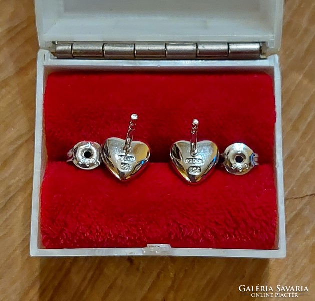 Heart-shaped fossil silver earrings with zirconia stones