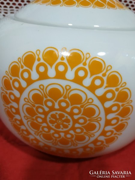 Gabriella mintás alföldi porcelán leveses tál