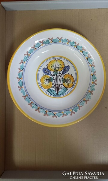 Habán ceramic wall plate, hand painted, 25.5 cm in diameter