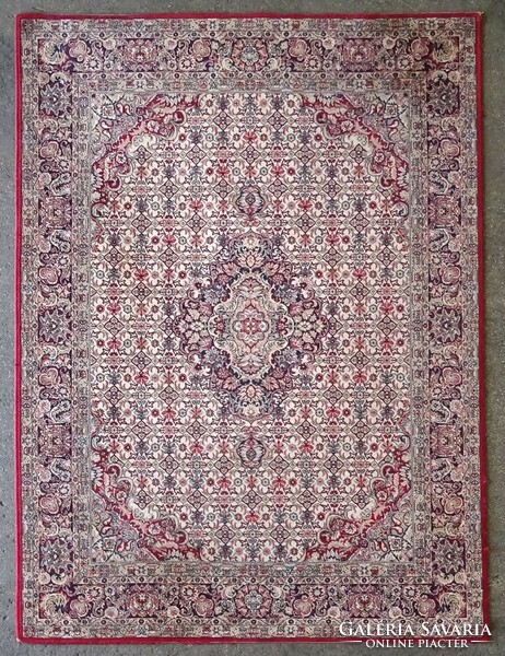 1K999 machine-woven burgundy medium rug 172 x 240 cm