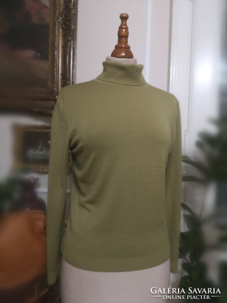 Alex&co 40 100% merino wool sweater, moss green turtleneck