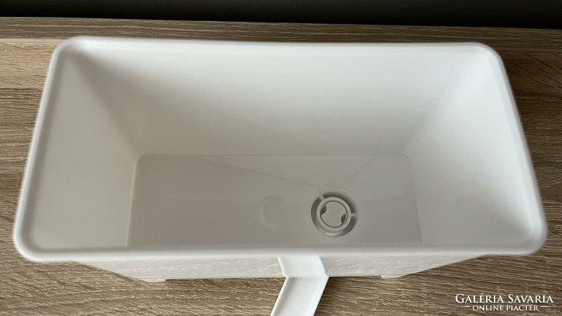 New kitchen sink trash can or sponge holder