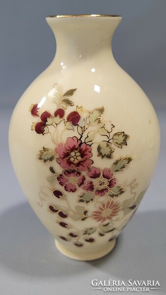 Zsolnay kézzel festett virágos porcelán váza