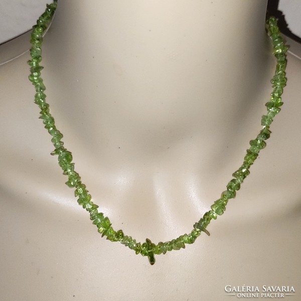 Peridot chip necklace 43cm