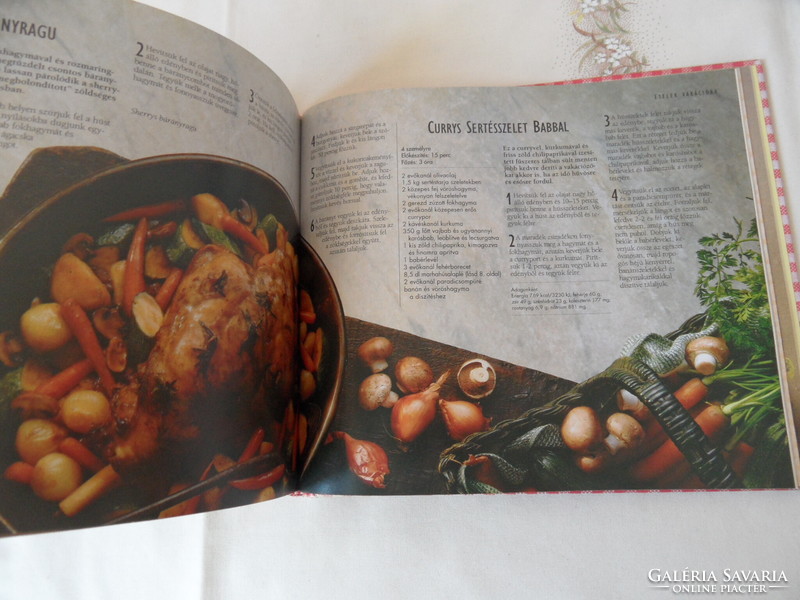 Reader's digest, flavors from around the world cookbook