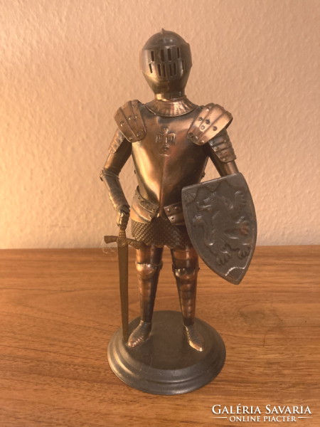 Knight's armor made of miniature red copper plate