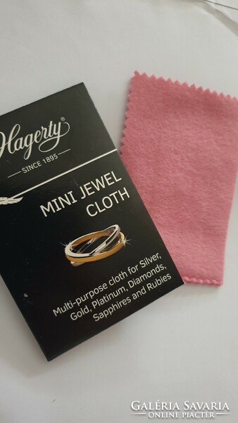 Jewelry cleaning cloth