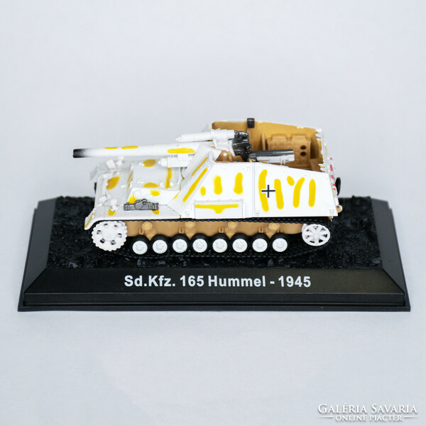 Sd. Kfz. 165 Hummel - 1945, 1:72 öntött modell