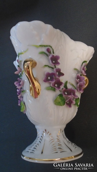 Csodálatosan szép antik ibolya mintás kézi festésű barokk porcelán három fülű váza