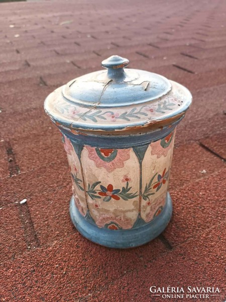 Antique kitchen pot holder - storage box with lid