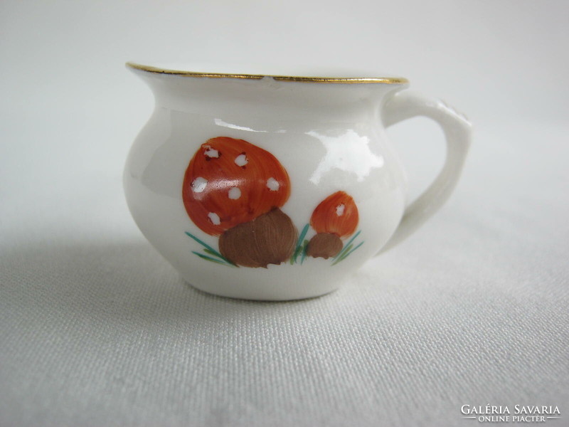 Aquincum porcelain mushroom mini mug