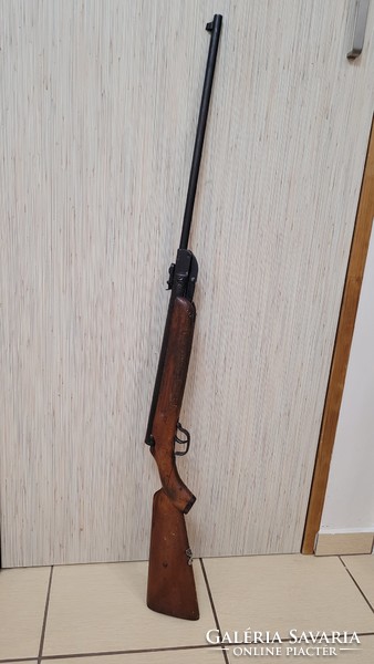 Suhl model iii 284 German air rifle. 4.5Mm.