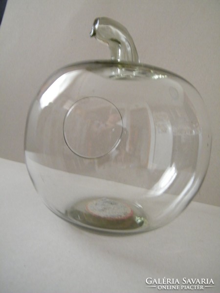 Apple-shaped glass florarium