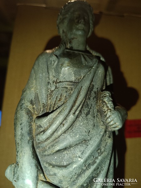 Római Istennő szobor