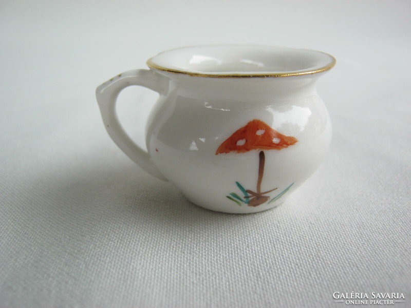 Aquincum porcelain mushroom mini mug