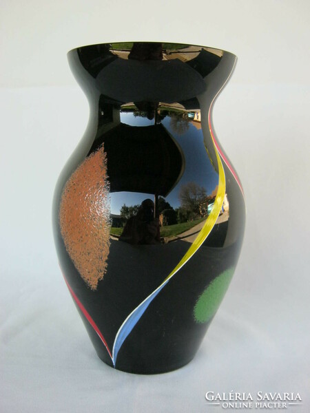 Black glass retro vase 21 cm