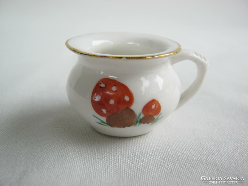 Aquincum porcelain mushroom mini mug