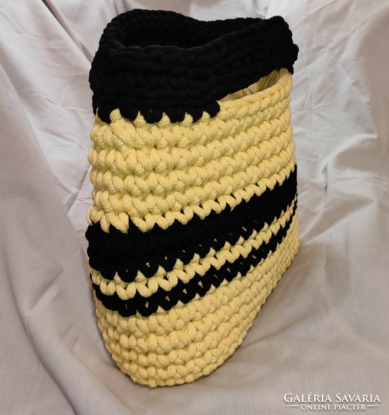 Crochet bag with yellow-black color