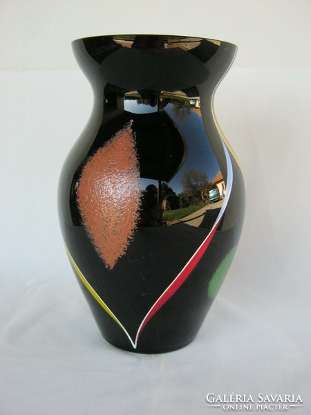 Black glass retro vase 21 cm