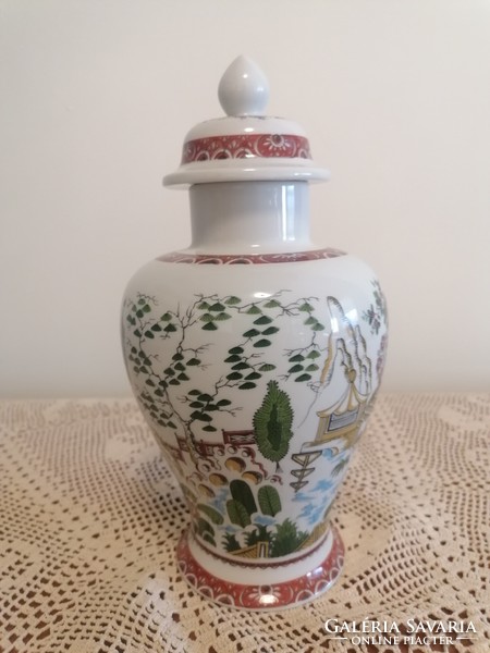 Old unter weiss bach vase with lid, urn vase with oriental decor. Flawless collector's item.