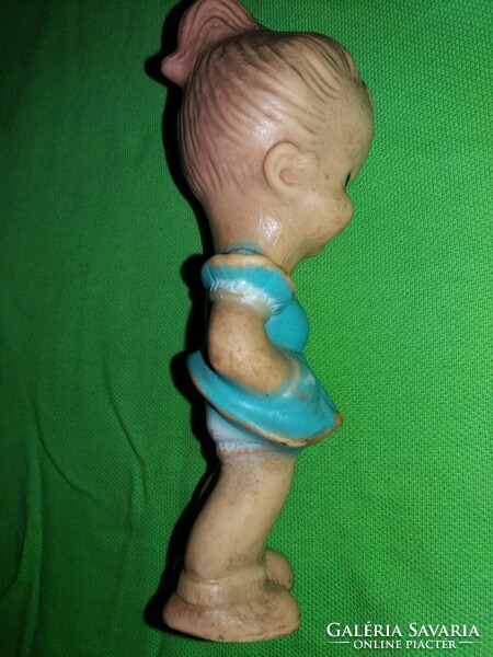Antik Aradeanca gumi kislány játék baba figura 17 cm a képek szerint