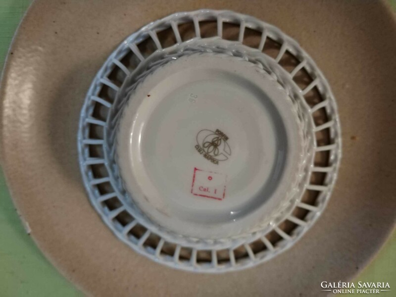Porcelain, round fruit bowl with pierced edges
