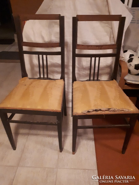 A pair of beautiful Art Nouveau chairs to be upholstered