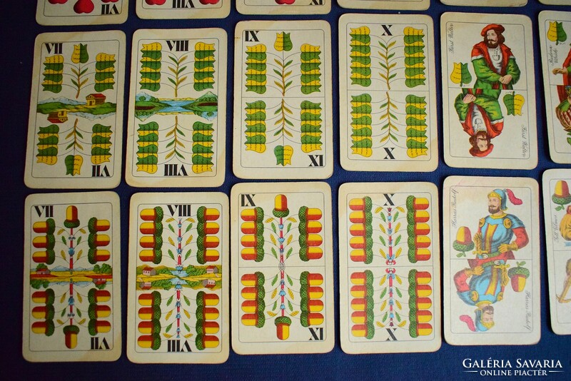 Old Hungarian card plastic 32 cards 10 x 6 cm game, TVK leather case