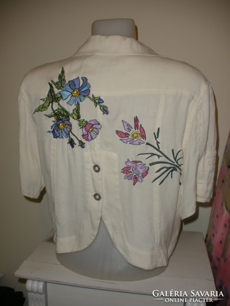 100% Silk jacket, cream