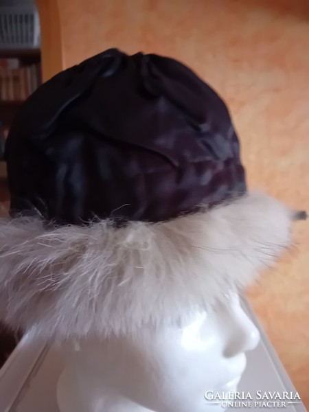 Genuine arctic fox fur cap in excellent condition, with dark brown silk lining