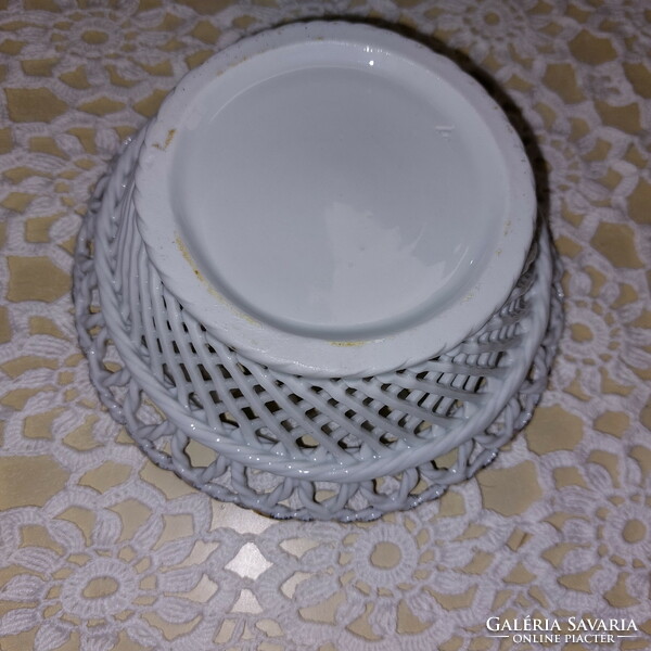 Porcelain basket with openwork pattern, gold edge