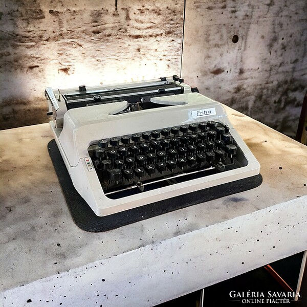 Retro, loft design erika typewriter