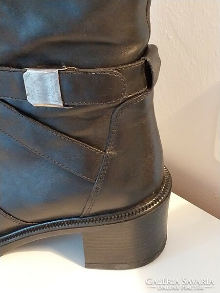 Women's leather boots-size 37
