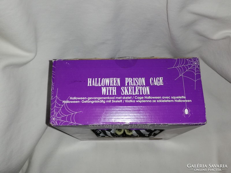 Halloween skeleton in prison with sound and light effects in a box