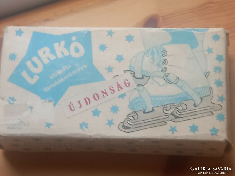 Trial distributed retro student, Lurko children's skates, winter sports equipment