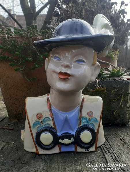 Hops ceramics - Hungarian art deco bust (damaged)