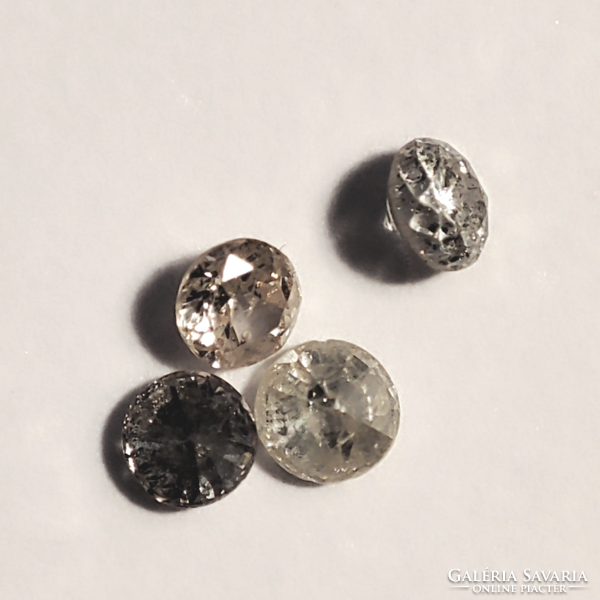 Természetes gyémánt - 0,02 ct, 1,75 mm, J-K, I2, briliáns csiszolású, nem kezelt