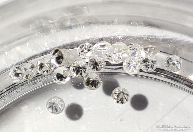 Natural Diamond - 0.004ct, 0.8mm, g-h, vs, brilliant cut, untreated