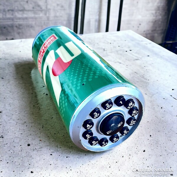 Retro usa design 7up push-button dial telephone