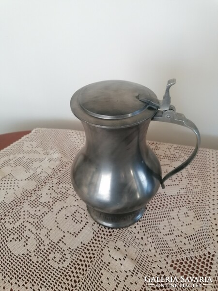 Antique marked pewter/zinn jug with lid. Flawless, solid piece. 28 cm high, 2.6 kg!
