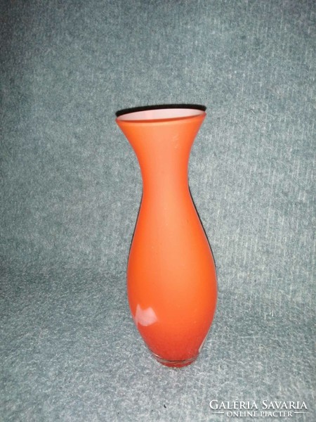 Narancssárga üveg váza (A4)
