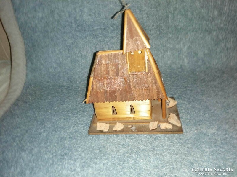 Wooden church model dr. With the signature of János Urban 1980 (a4)