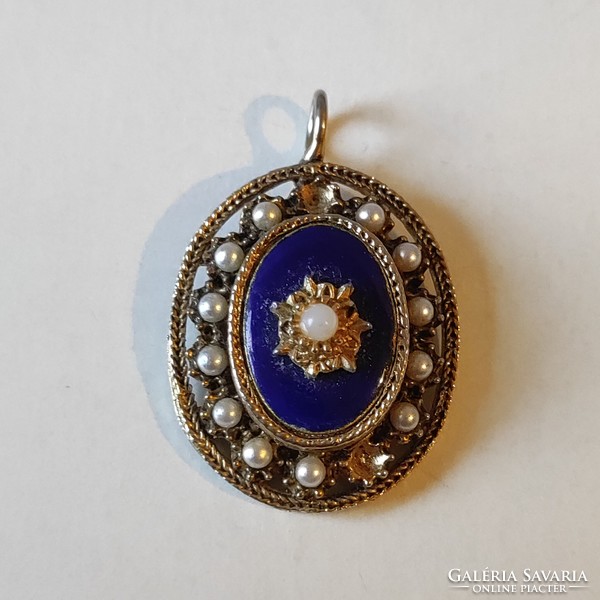 Nice enamel pendant with 2 pearls to be replaced