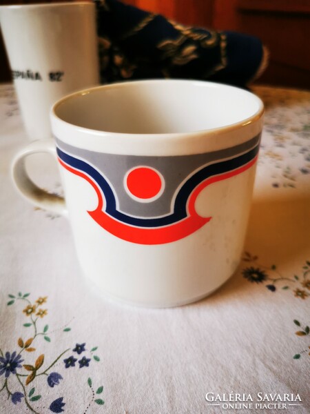 Retro lowland porcelain mug