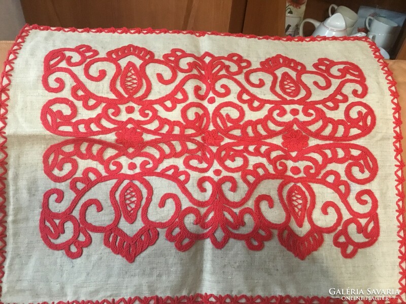 Printed embroidered pillowcase