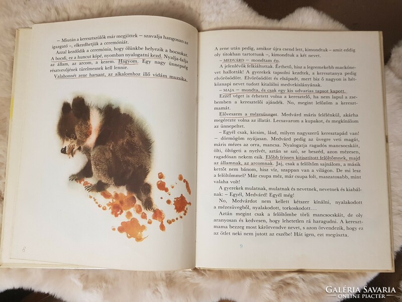 Medvekeresztelő mesekönyv