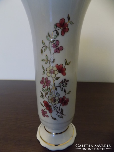 Zsolnay's vase!